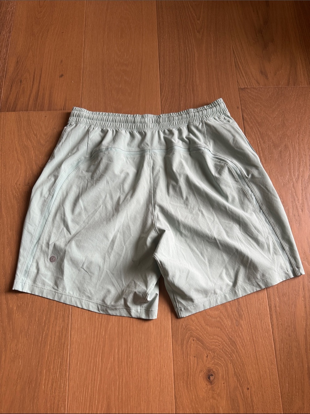 lululemon athletica Men's Light Sage Athletic Shorts size M